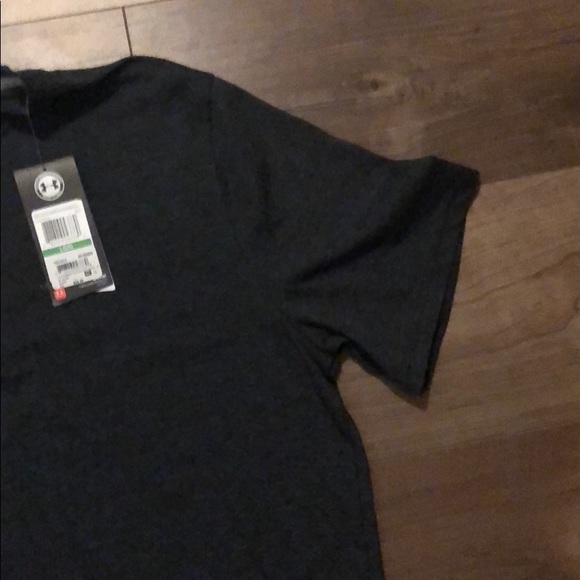Under armour Gray tee - Picture 5 of 7